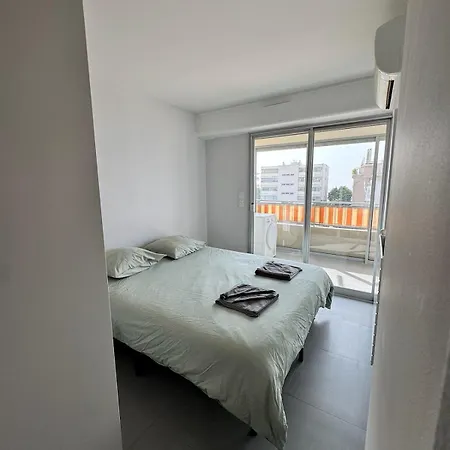 Vue Avec A Pied Garage Prive A Apartmán Golfe-Juan