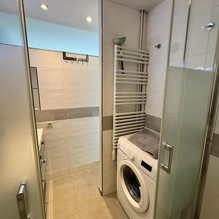 Superbe Vue Garage Privatif Ferme Appartamento